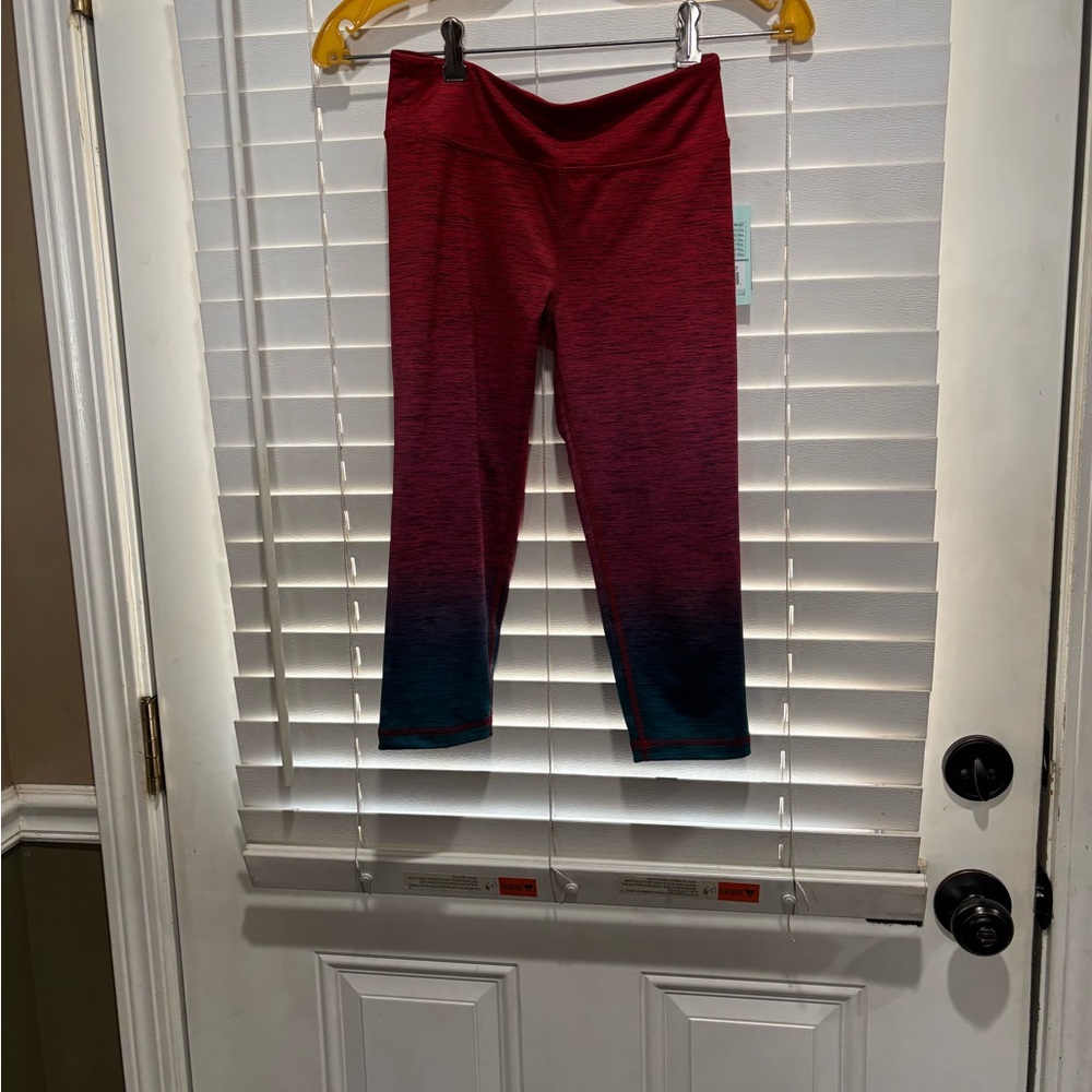 DSG Red Performance Capri Leggings